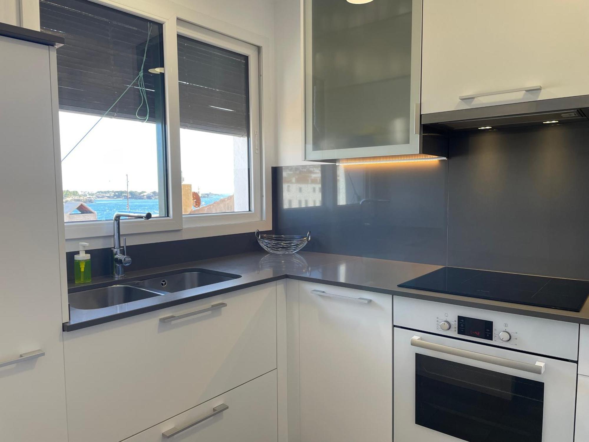 Marquina - Apartamento Con Fantasticas Vistas Al Mar Cadaqués Eksteriør billede